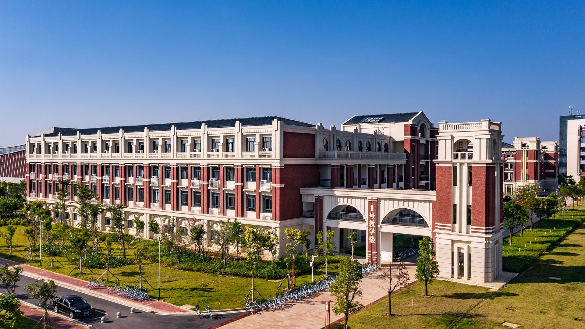 武鸣校区1号教学楼