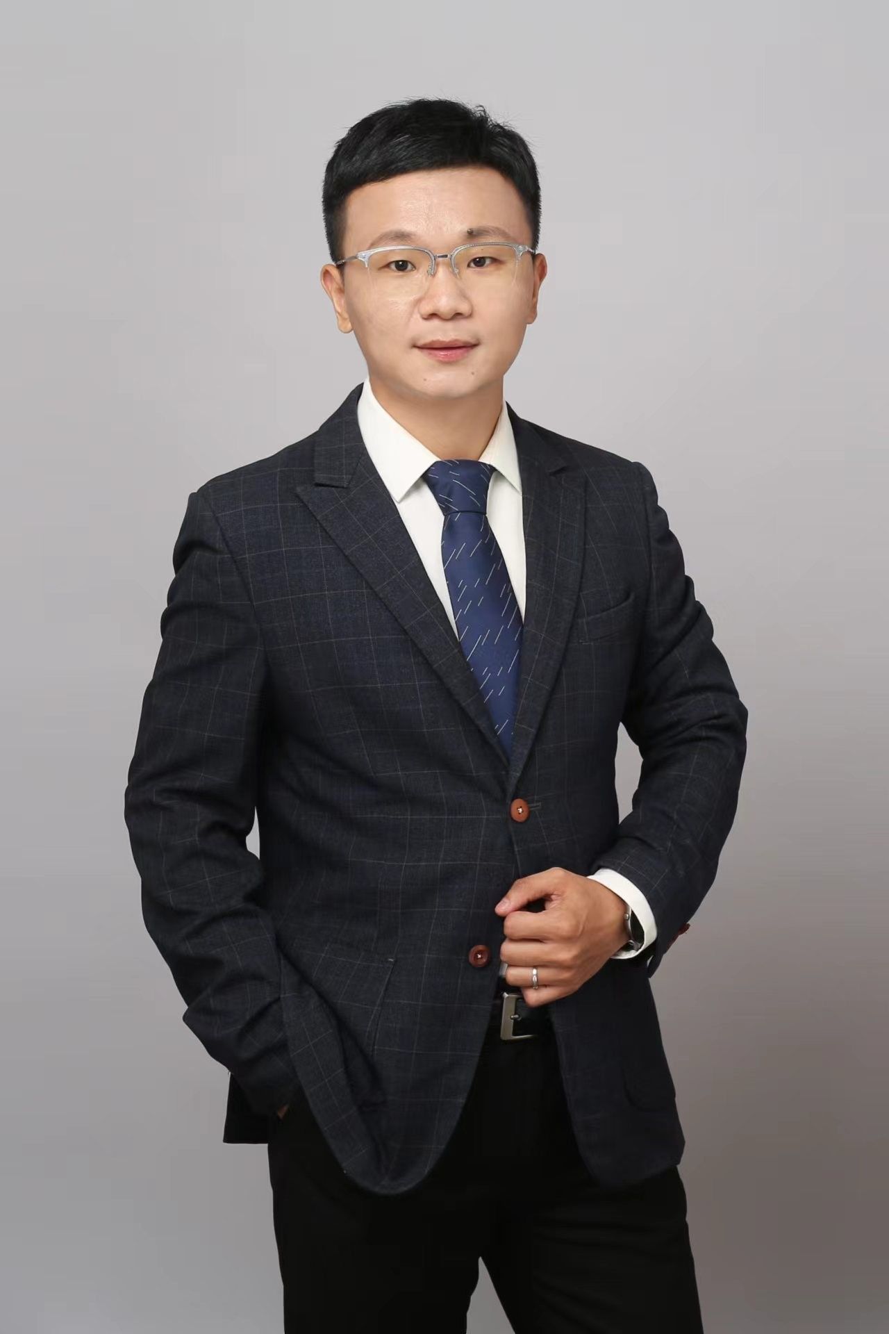 张鹏飞